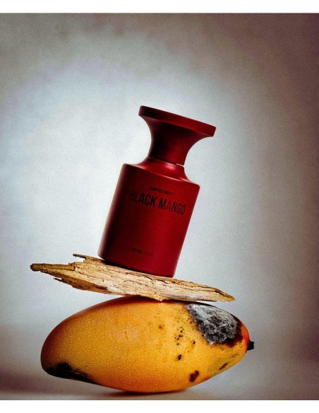 BLACK MANGO