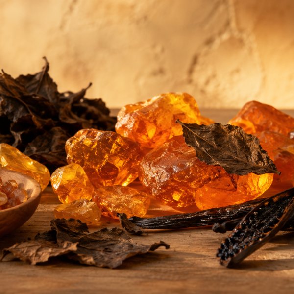Note di fondo: Ambra, Patchouli, Vaniglia