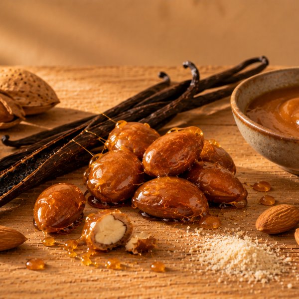 Heart notes: Caramel, Almond, Vanilla