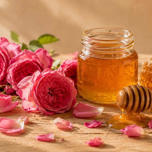 Note di cuore: Assoluta Di Rosa Damascena, Miele