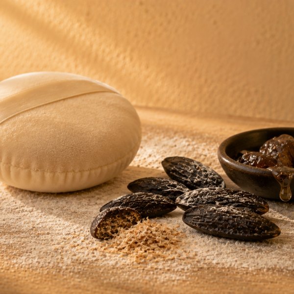 Note di fondo: Fava Tonka, Styrax, Accordo Cipriato