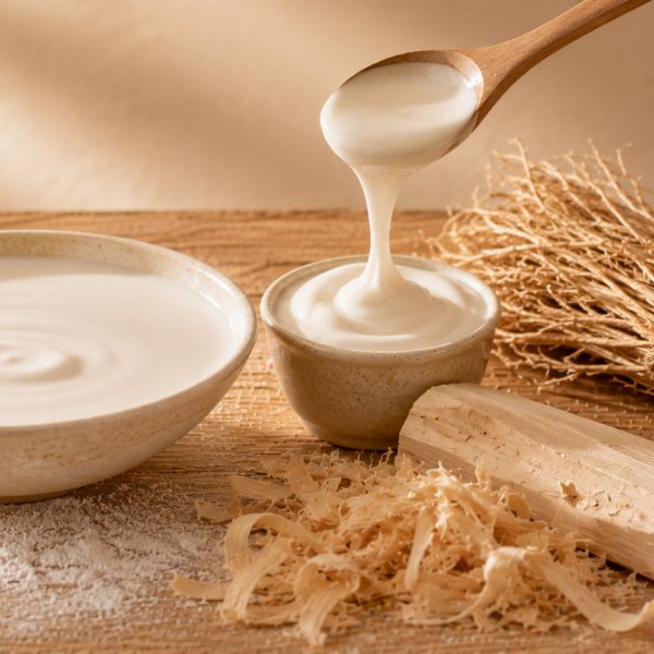 Heart notes: Milk Accord, Milk Cream, Milk, Sandalwood, Vetiver