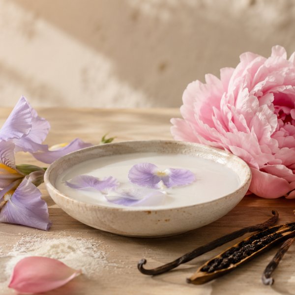 Note di cuore: Essenza Di Rosa, Peonia, Vaniglia, Latte Di Iris